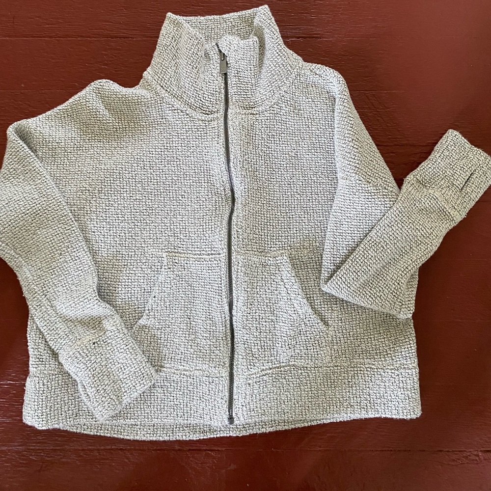 Sweaty Betty zip up cozy with thumb holes and pockets - almost sweater like